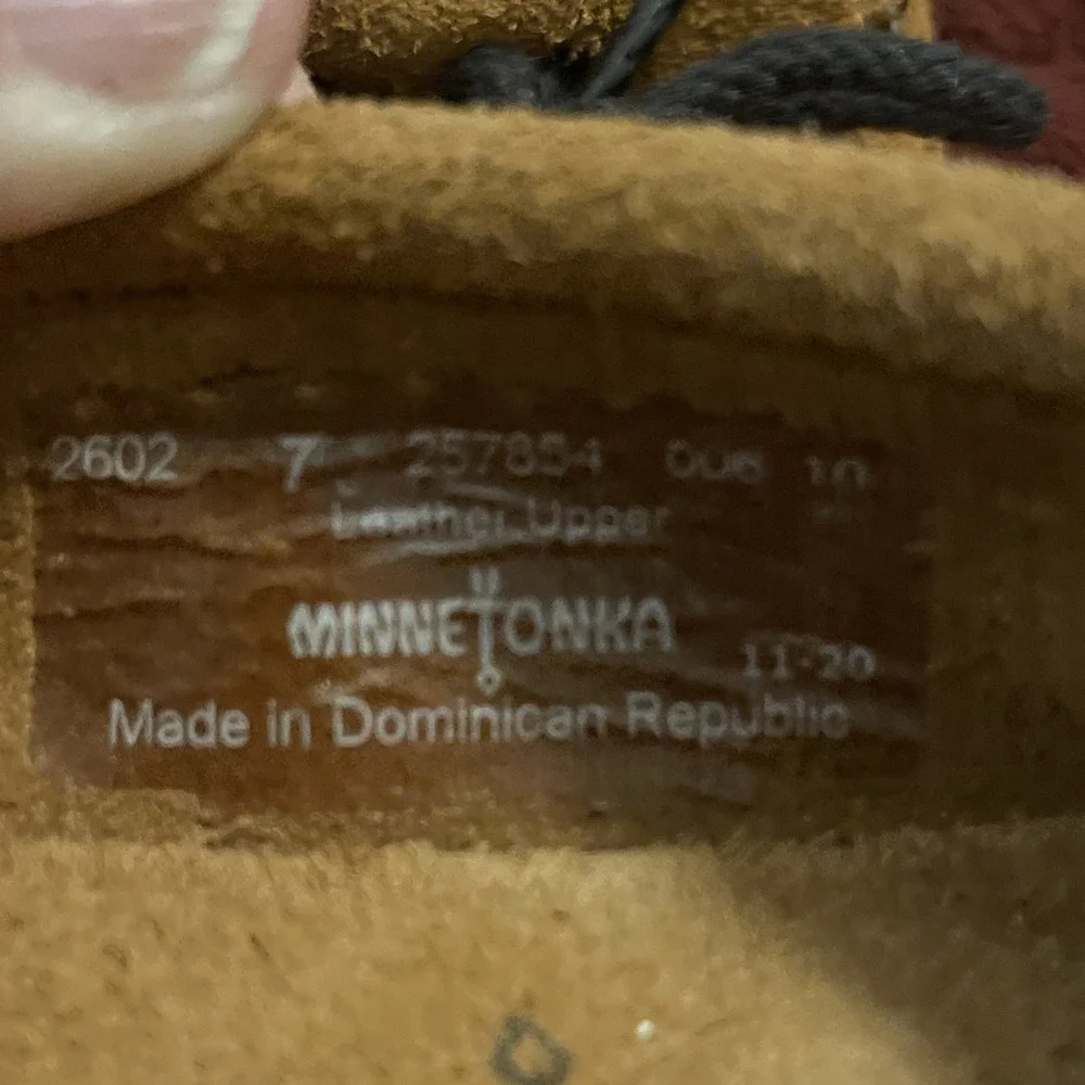 Minnetonka Thunderbird Moc Suede Moccasins Kids Sz 7 Beaded Brown Slip‎ On Shoes